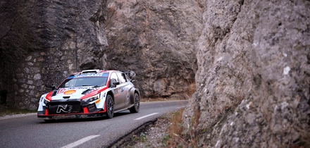 Ott Tänak ja Martin Järveoja alustavad viimast võistluspäeva neljandalt positsioonilt. Foto: Hyundai Motorsport