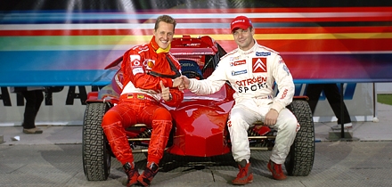 Michael Shumacher ja Sebastien Loeb. Foto: Stade de France