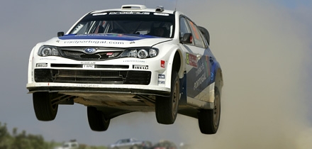 Marcus Grönholm ja Timo Rautiainen Portugali ralli katsel. Foto: Prodrive