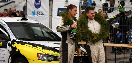 Siim Plangi ja Marek Sarapuu võitjaina finišis. Foto: Rando Aav
