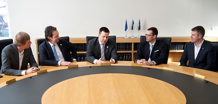 Tarmo Hõbe, Indrek Saar, Jüri Ratas, Oliver Ciesla, Urmo Aava. Foto: Jaanus Ree