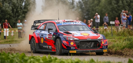 Ott Tänak ja Martin Järveoja lõpetasid avapäeva kolmandal kohal. Foto: Hyundai Motorsport