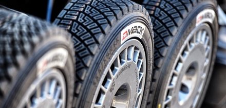  Foto: DMACK Tyres