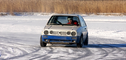 2WD-E klassi võitja Valmar Gilden rajal. Foto: Madis Källe