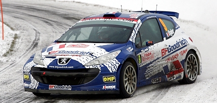 Esikohta hoiavad Sebastien Ogier ja Julien Ingrassia. Foto: ircseries.com