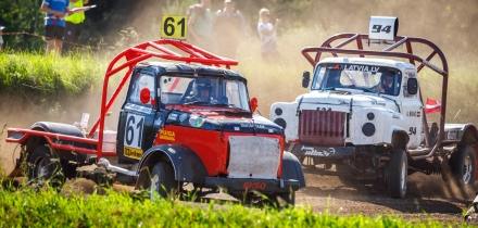 Tajo Aasaroht v&otilde;itis GAZ-53 klassis v&otilde;idu Andris Ribaksi ees. Foto: Pille Russi